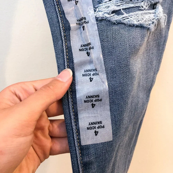 Old Navy Pop Icon Skinny Distressed Jeans 4 NWT - Picture 2 of 7
